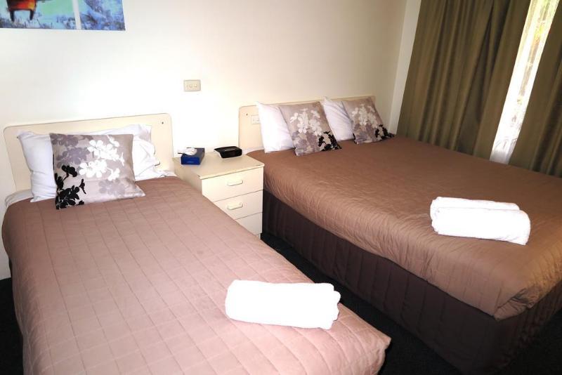 Twin Pines Motel Mooloolaba Eksteriør bilde